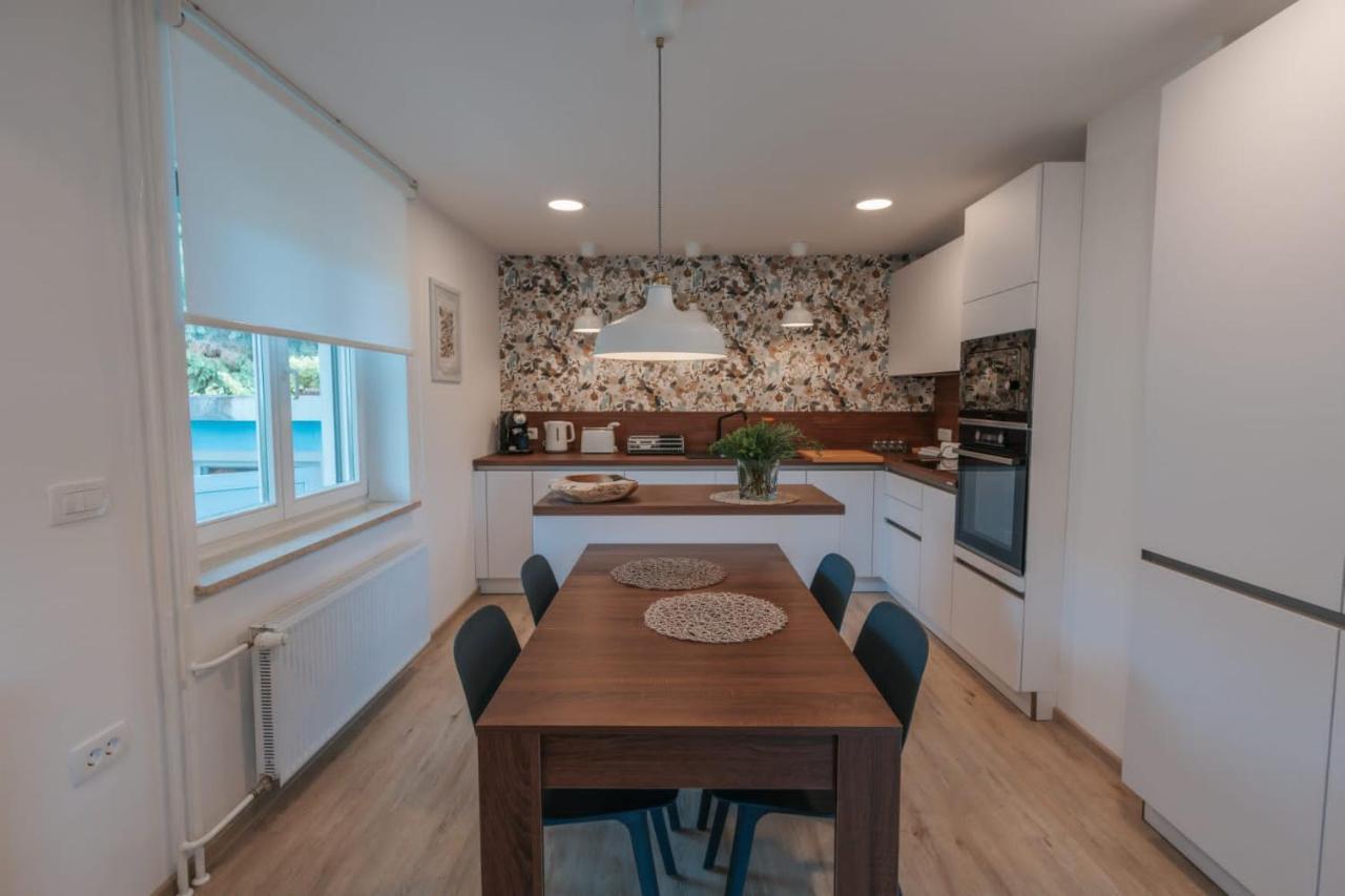 Apartma Lamberger Zirovnica Exteriér fotografie